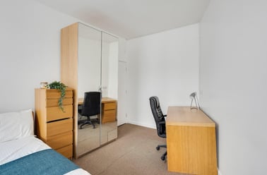 Furzehill Road, Mutley, Plymouth - Image 2